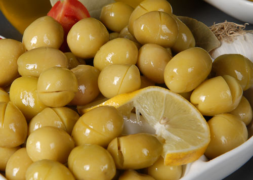 zeytin2 Yesil Cizik Zeytin - Dokme / Scratched Green Olives - Bulk - Image 1